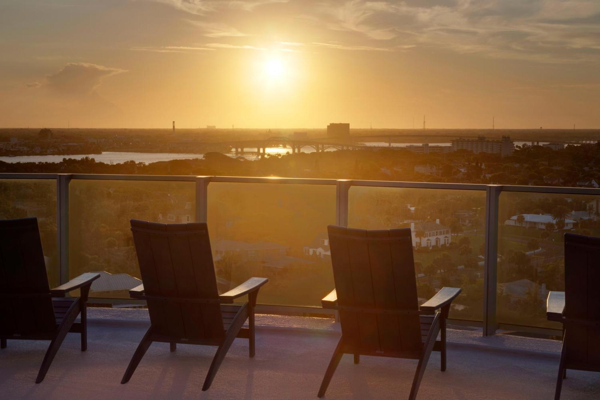 Max Beach Resort Дейтона-Бич Экстерьер фото